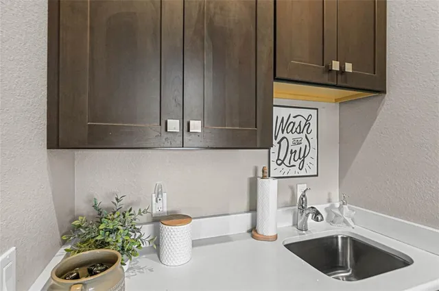 $1,950,000 | 205 East Venice Avenue, Venice, FL 34285