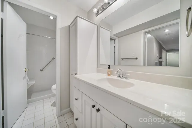 $214,000 | 5008 Sardis Road, Unit B, Charlotte, NC 28270