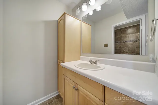 $214,000 | 5008 Sardis Road, Unit B, Charlotte, NC 28270