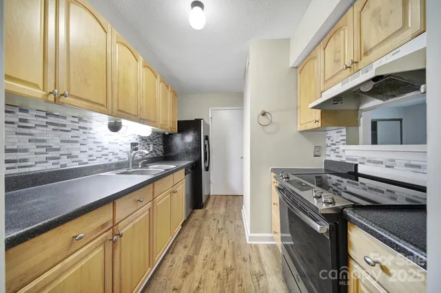 $214,000 | 5008 Sardis Road, Unit B, Charlotte, NC 28270