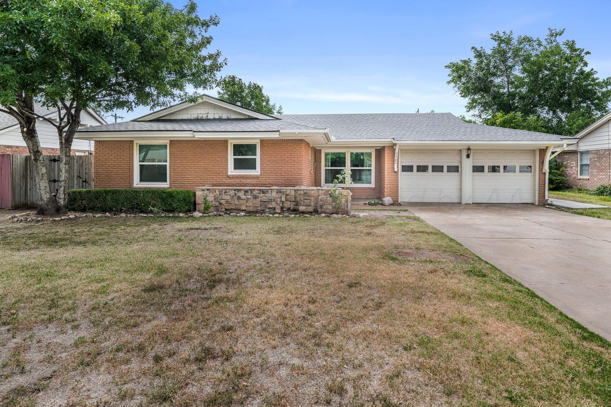 5507 Randolph Road Amarillo, TX 79106 - Photo 1 of 20 Front