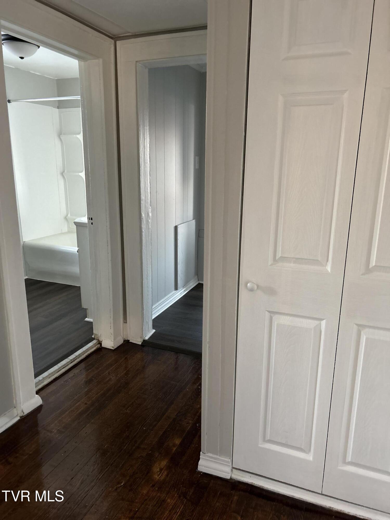 617 Taylor Street Bristol, TN 37620 - Photo 21 of 36 Taylor #1