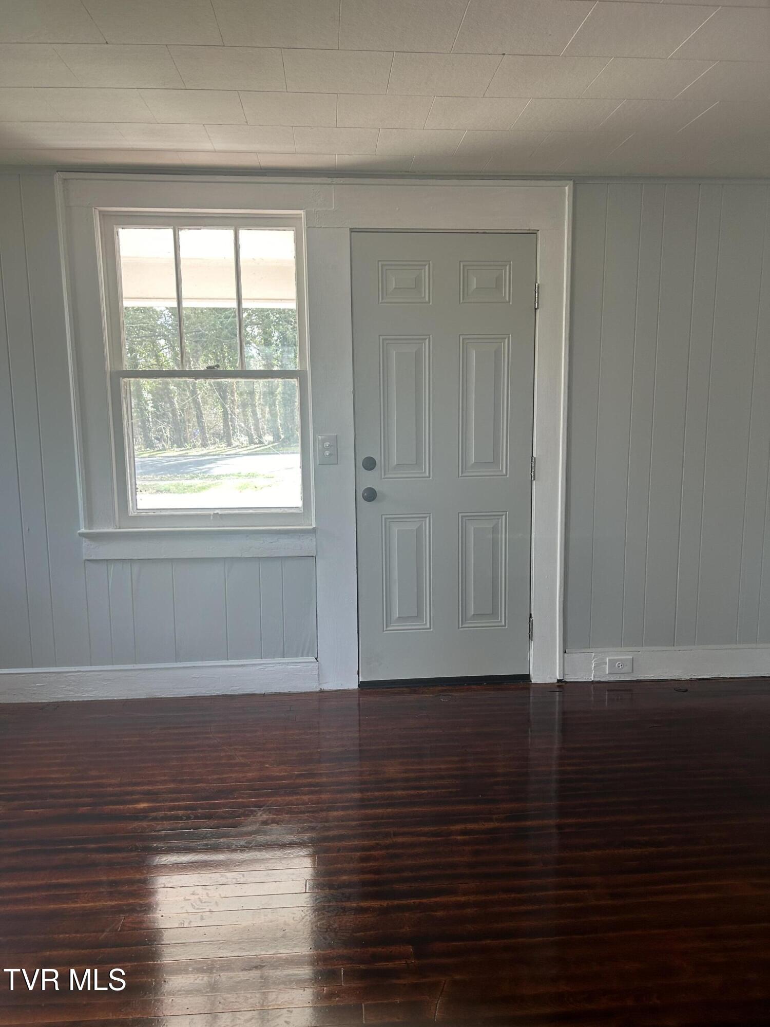 617 Taylor Street Bristol, TN 37620 - Photo 23 of 36 Taylor #2