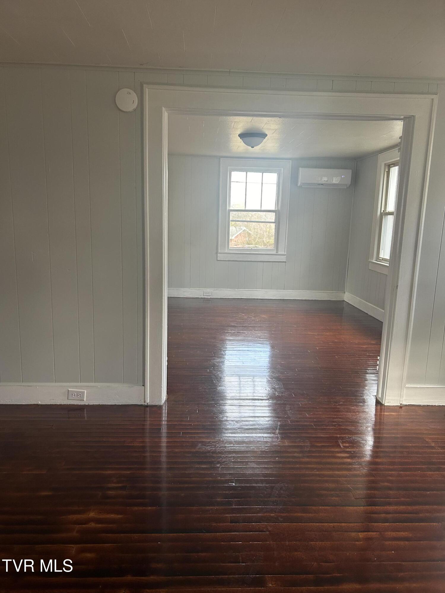 617 Taylor Street Bristol, TN 37620 - Photo 24 of 36 Taylor #2