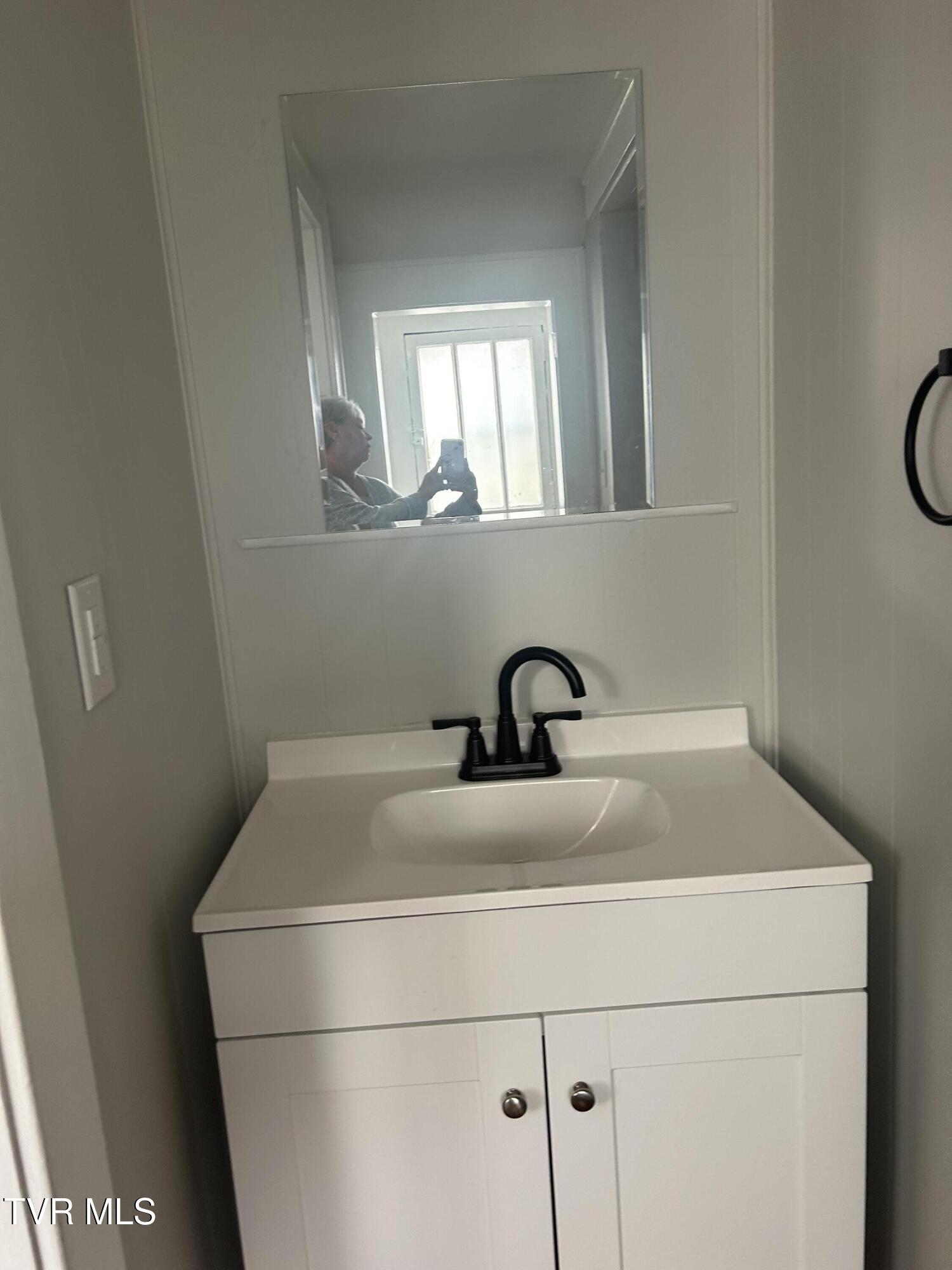 617 Taylor Street Bristol, TN 37620 - Photo 28 of 36 Taylor #2