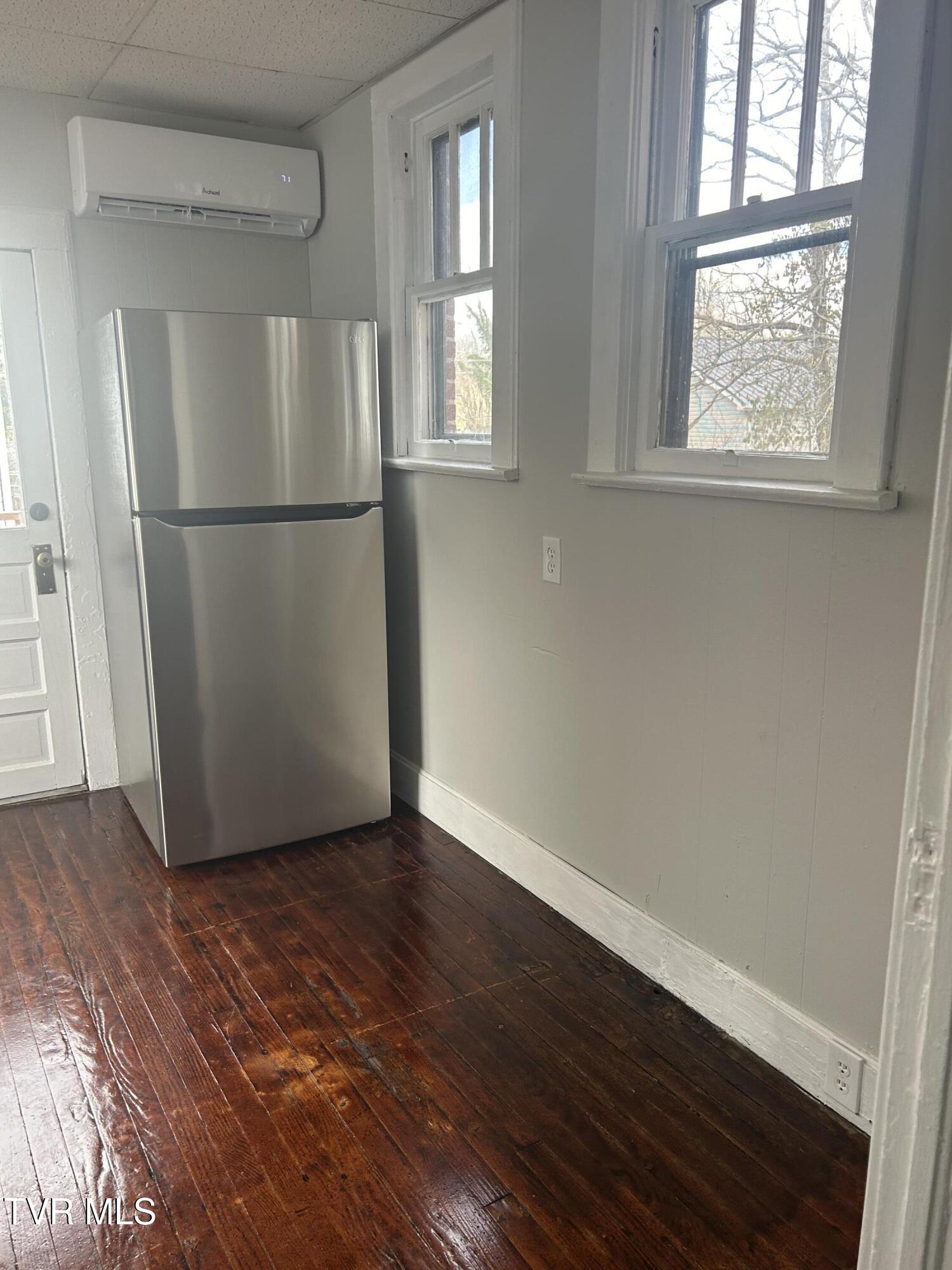 617 Taylor Street Bristol, TN 37620 - Photo 31 of 36 Taylor #2