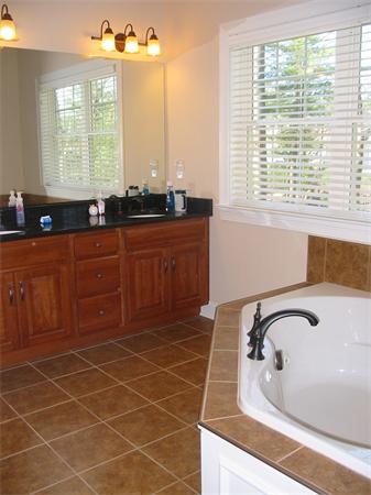 12 Fox Run Easthampton, MA 01027 - Photo 17 of 22