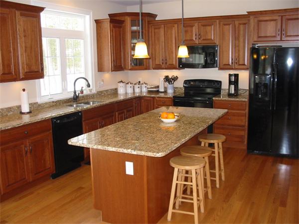 12 Fox Run Easthampton, MA 01027 - Photo 5 of 22