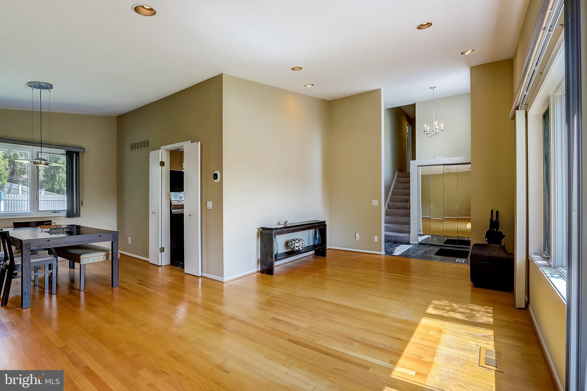 3738 Spring Lake Lane Owings Mills, MD 21117 - Photo 4 of 49