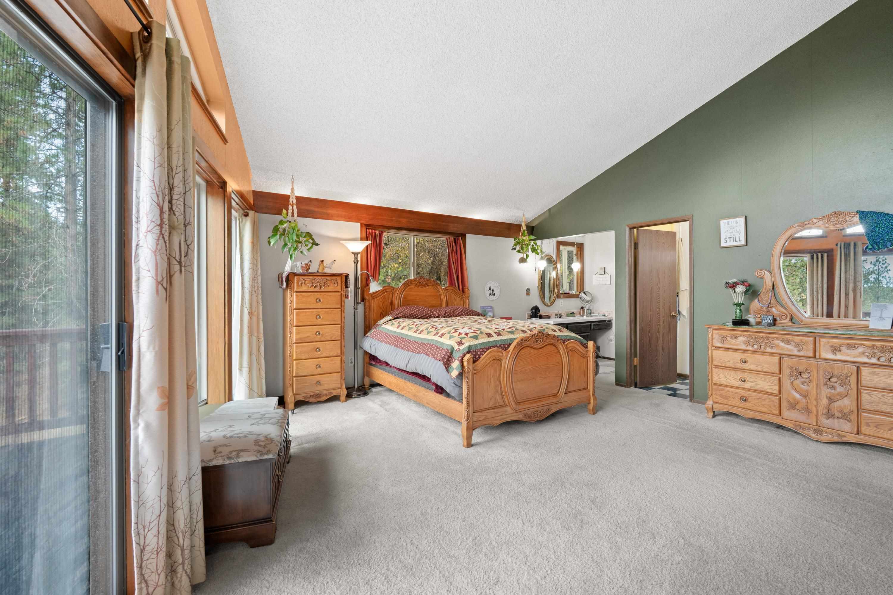 32302 North Hardesty Road Chattaroy, WA 99003 - Photo 16 of 50