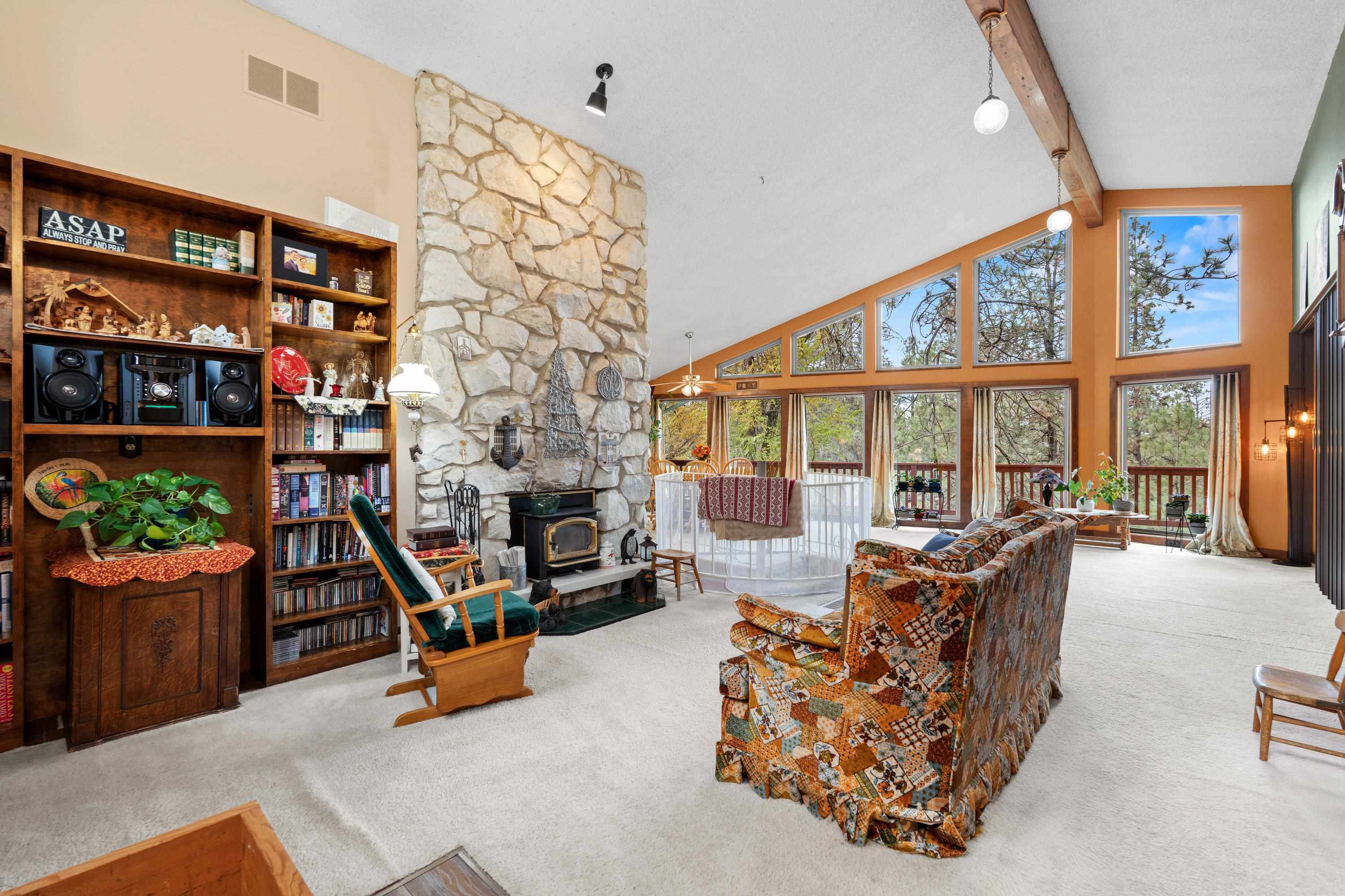 32302 North Hardesty Road Chattaroy, WA 99003 - Photo 7 of 50