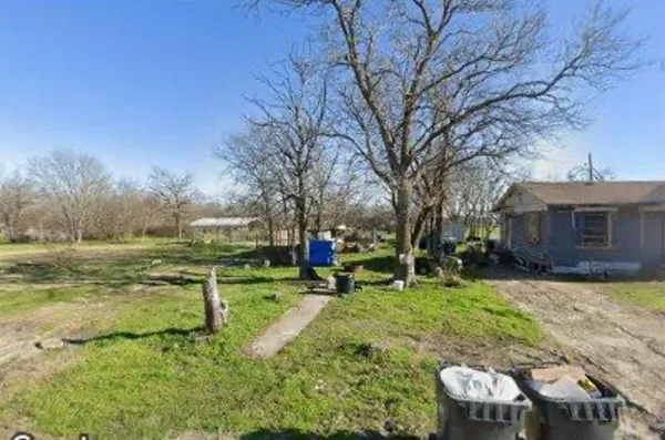 $19,900 | 1609 East 10th Avenue, Corsicana, TX 75110