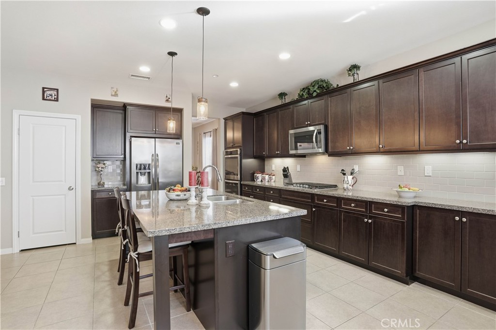 28079 Millstream Court Menifee, CA 92585 - Photo 20 of 62