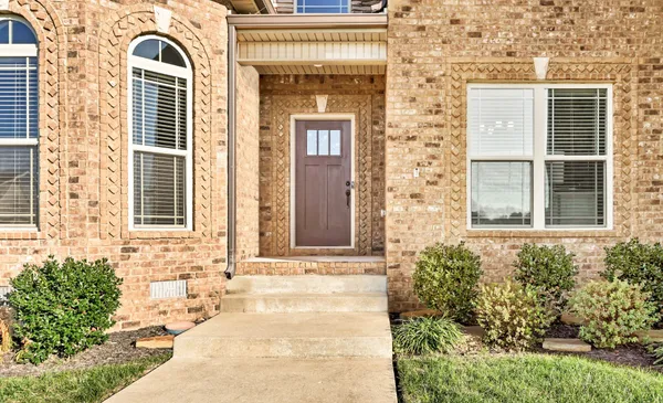 $570,000 | 1850 Shield Drive, Clarksville, TN 37043