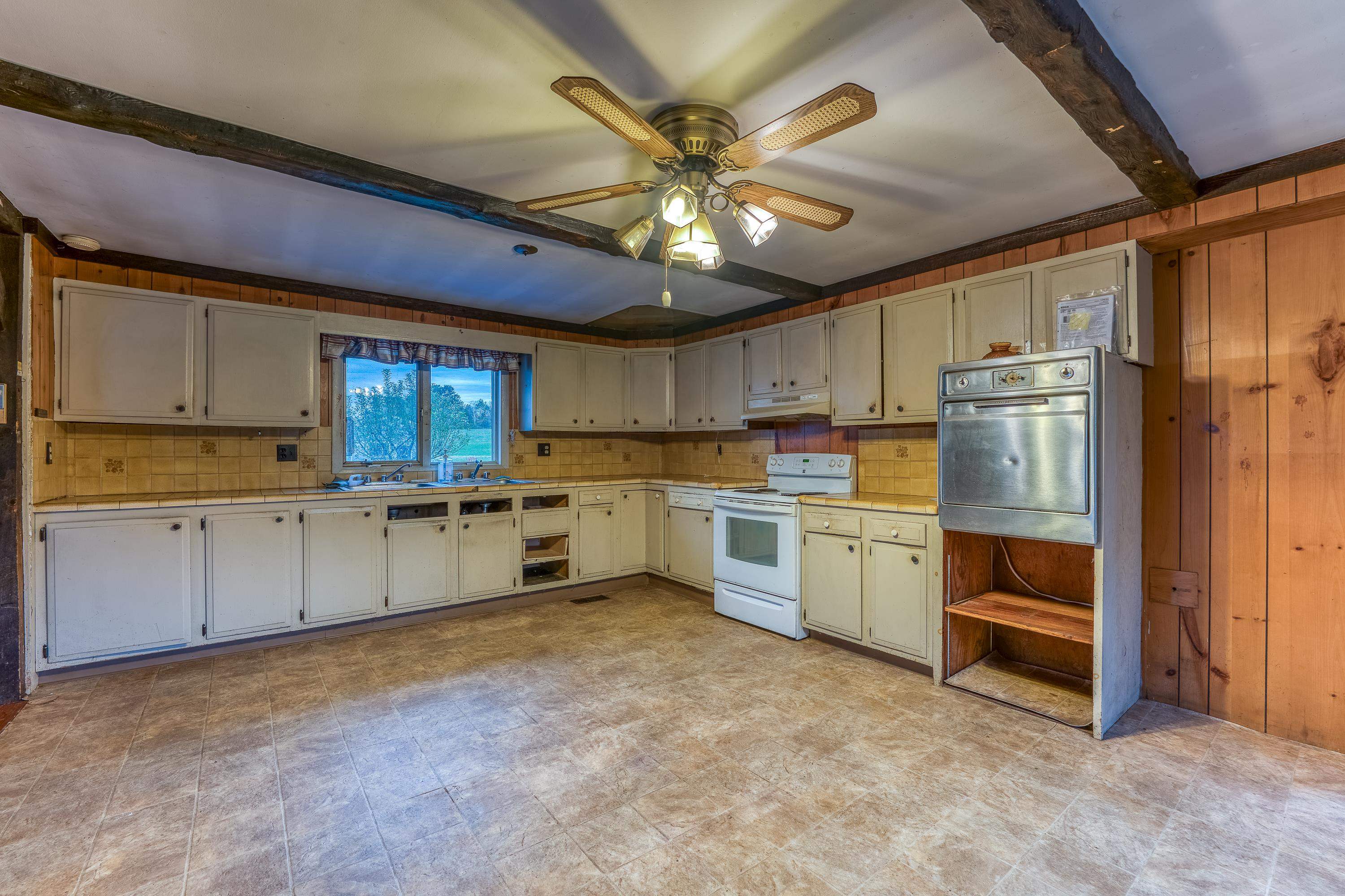 335 Brushwood Road Haverhill, NH 03774 - Photo 11 of 37