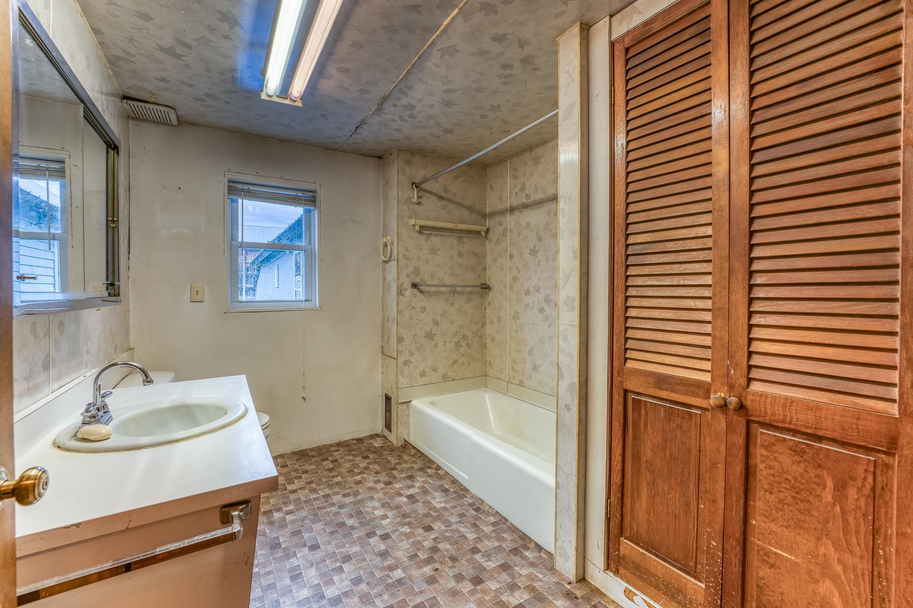 335 Brushwood Road Haverhill, NH 03774 - Photo 20 of 37