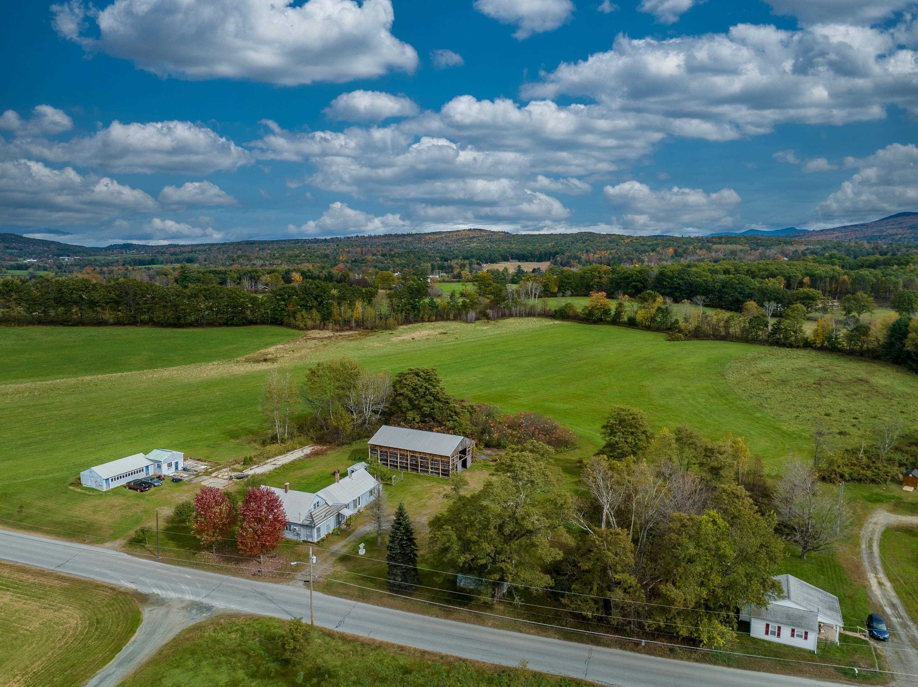 335 Brushwood Road Haverhill, NH 03774 - Photo 3 of 37