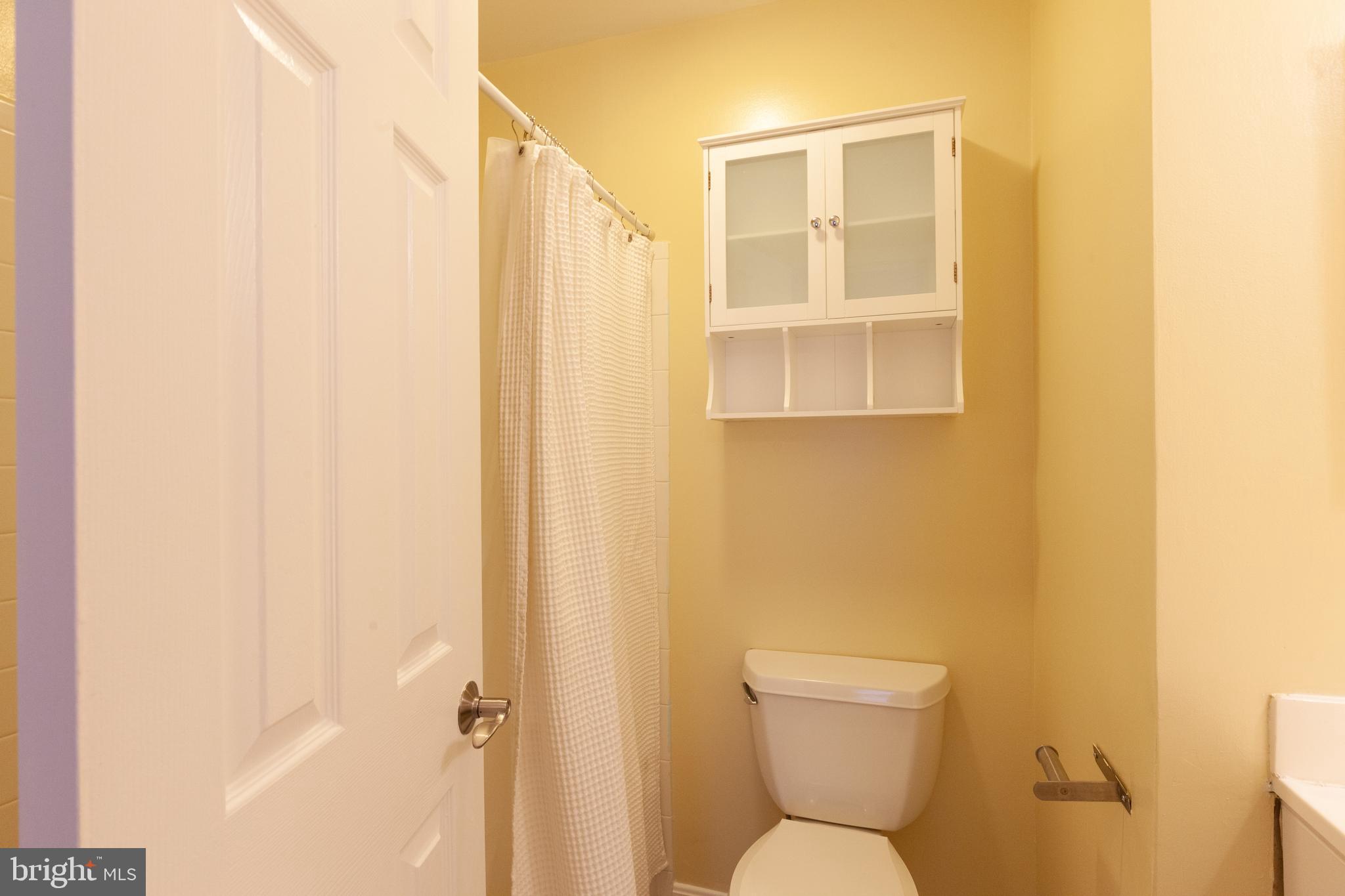8528 Springfield Oaks Drive Springfield, VA 22153 - Photo 19 of 41 Gallery Image 19