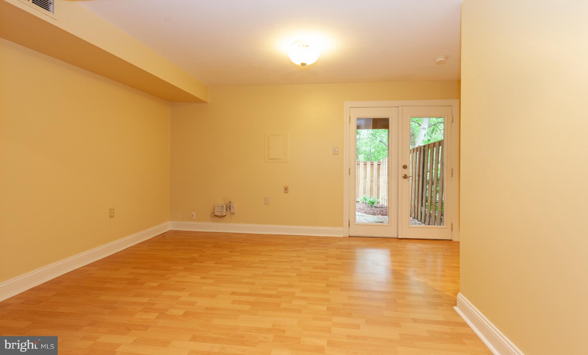 8528 Springfield Oaks Drive Springfield, VA 22153 - Photo 29 of 41 Gallery Image 29
