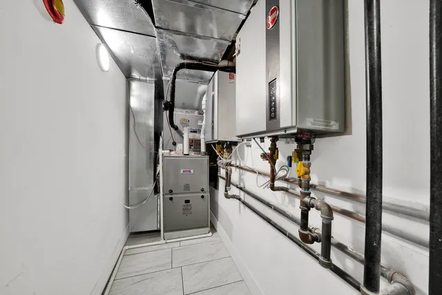 $369,900 | 6607 South Oakley Avenue, Chicago, IL 60636