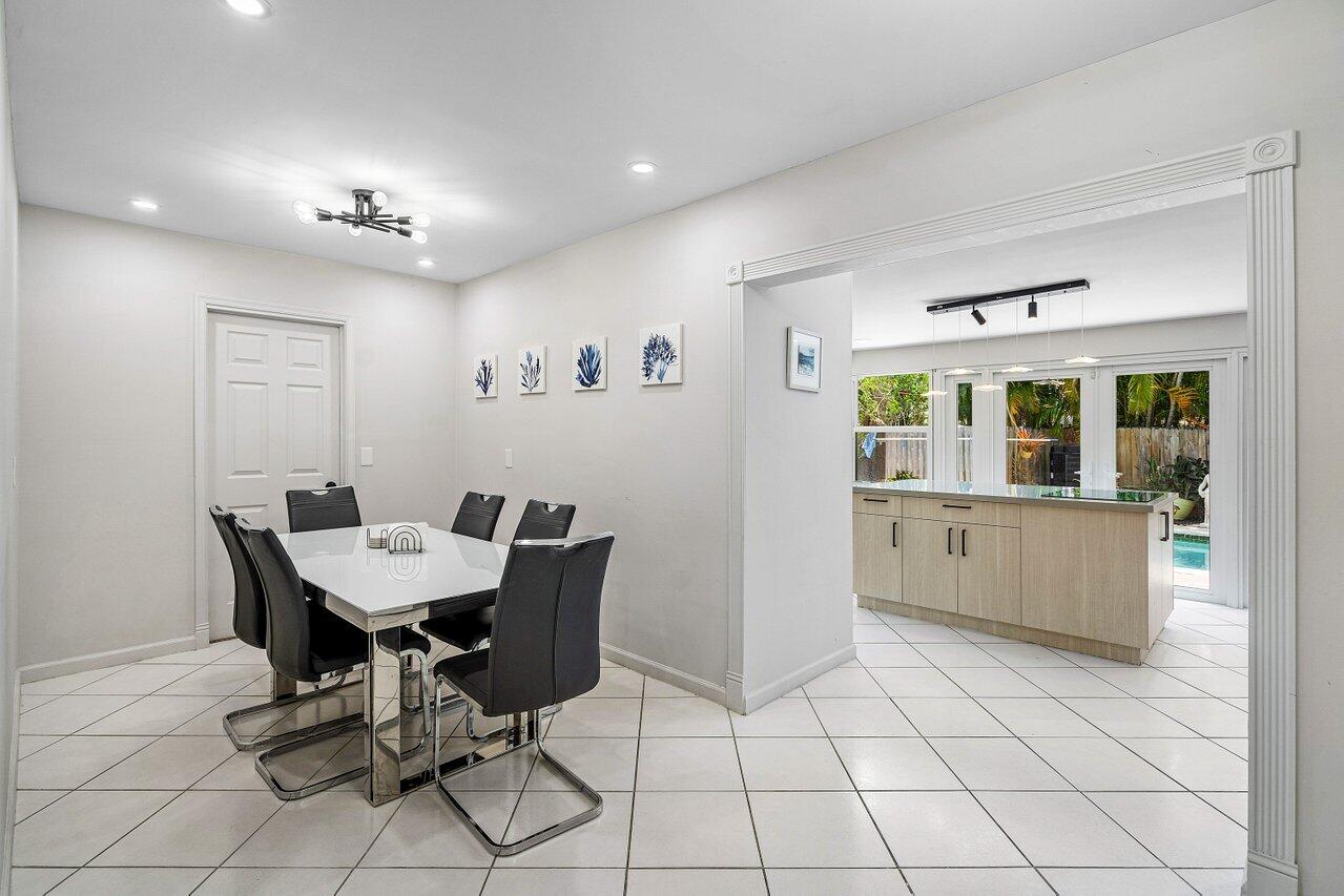 701 Gumtree Road North Palm Beach, FL 33408 - Photo 12 of 44 012-701GumtreeRoad-NorthPalmBeach-FL-334