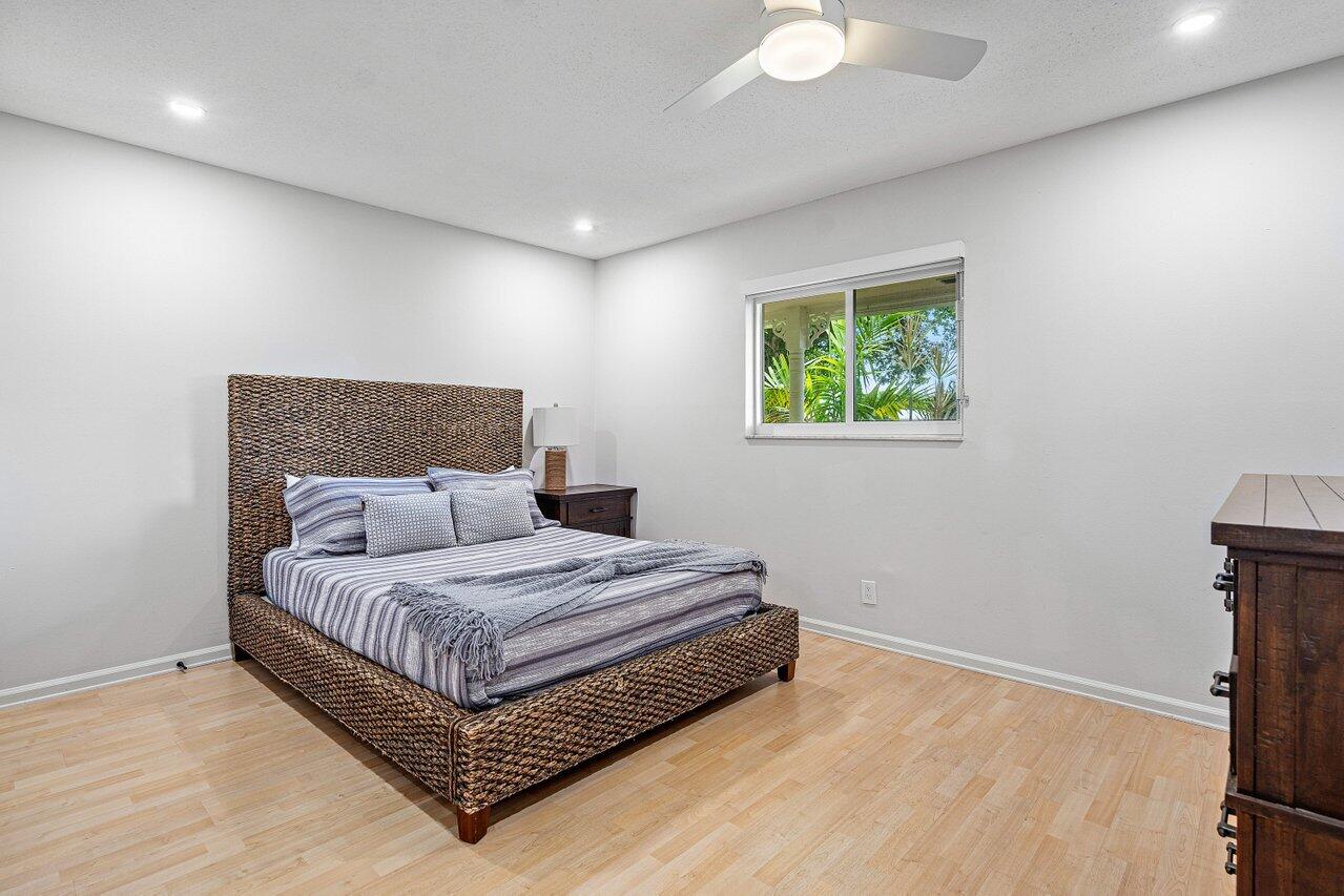 701 Gumtree Road North Palm Beach, FL 33408 - Photo 21 of 44 021-701GumtreeRoad-NorthPalmBeach-FL-334