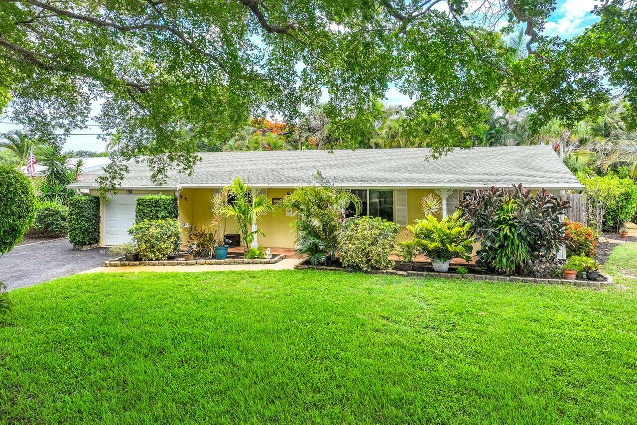 701 Gumtree Road North Palm Beach, FL 33408 - Photo 34 of 44 034-701GumtreeRoad-NorthPalmBeach-FL-334