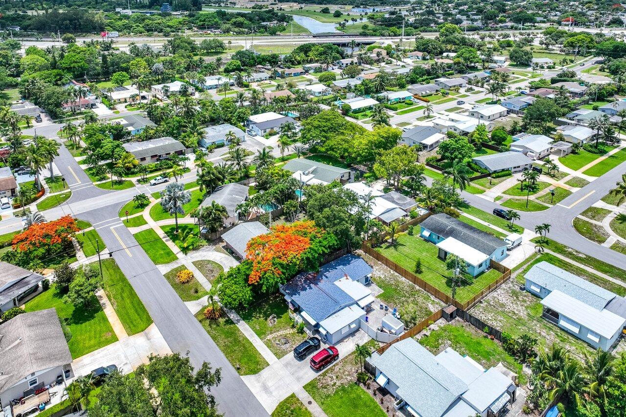 701 Gumtree Road North Palm Beach, FL 33408 - Photo 44 of 44 046-701GumtreeRoad-NorthPalmBeach-FL-334