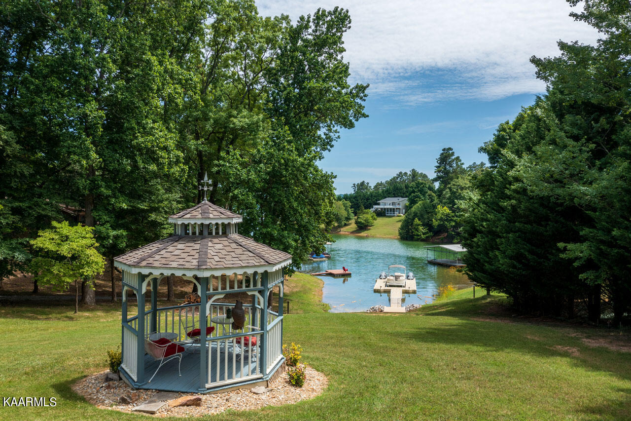 312 7 Oaks Drive Rutledge, TN 37861 - Photo 16 of 57 312 Seven Oaks gazbo