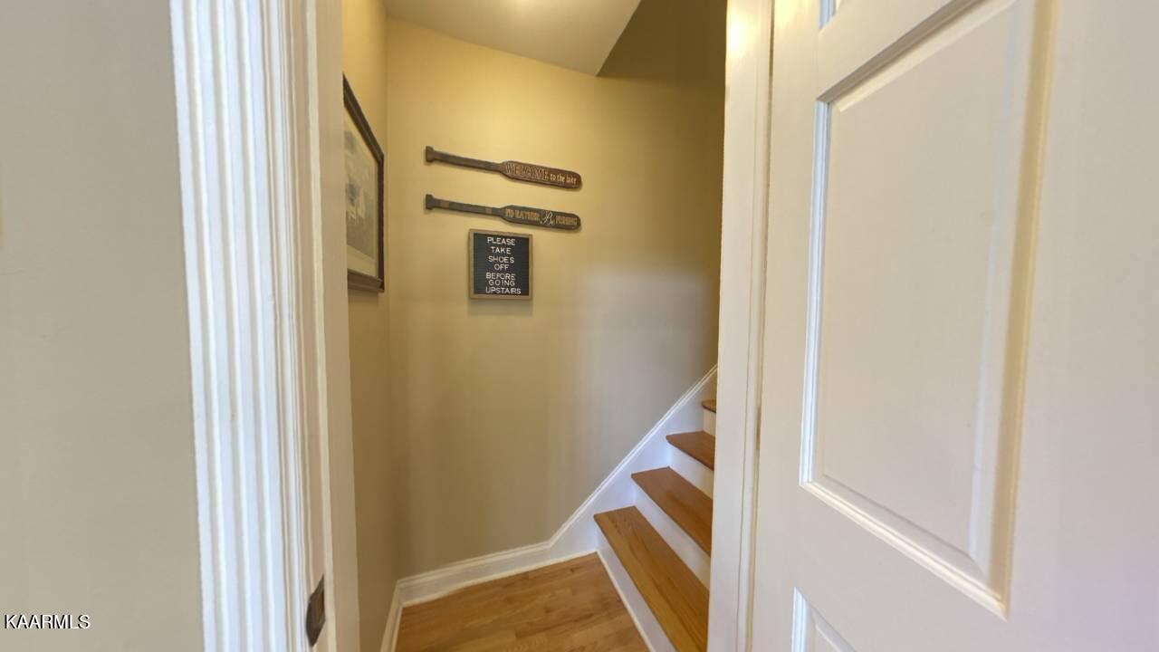 312 7 Oaks Drive Rutledge, TN 37861 - Photo 51 of 57 Stairs_20220617011041