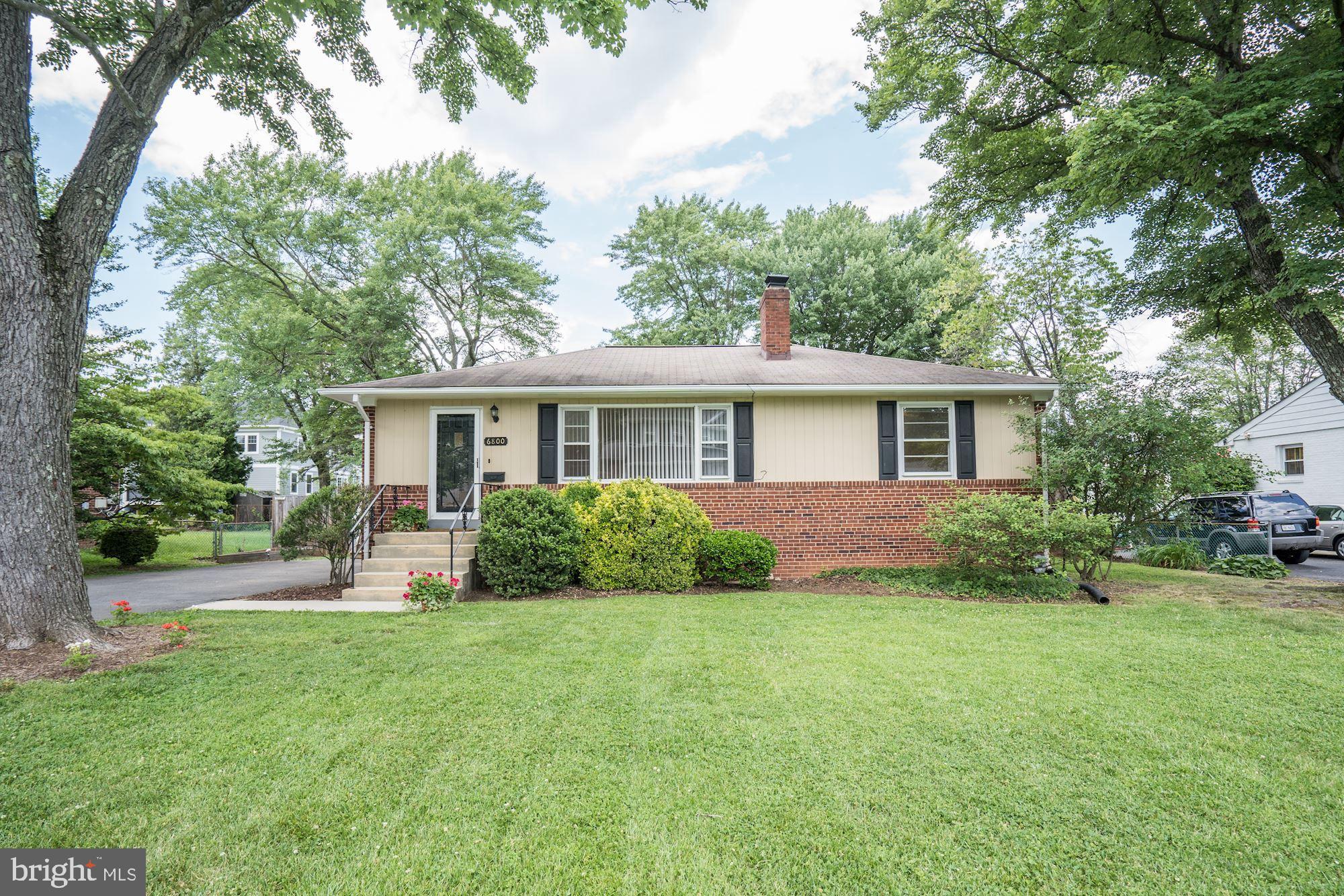6800 Dean Drive McLean, VA 22101 - Photo 1 of 18 Well manicured front lawn