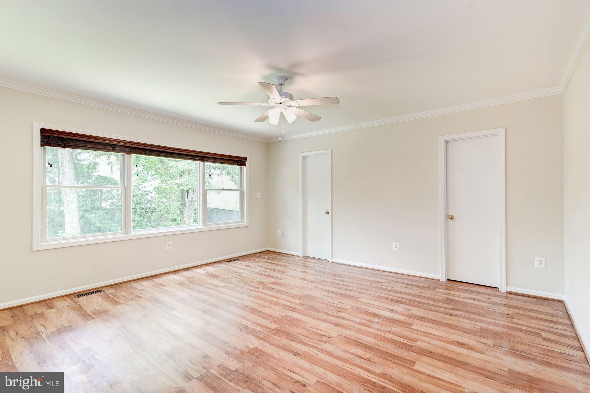 6800 Dean Drive McLean, VA 22101 - Photo 9 of 18 Large Private Master Bedroom w/ bay window