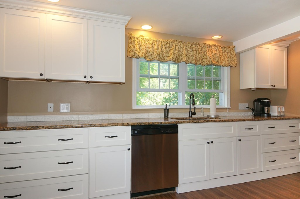 6 Alcorn Road Chelmsford, MA 01824 - Photo 8 of 30 Gallery Image 8