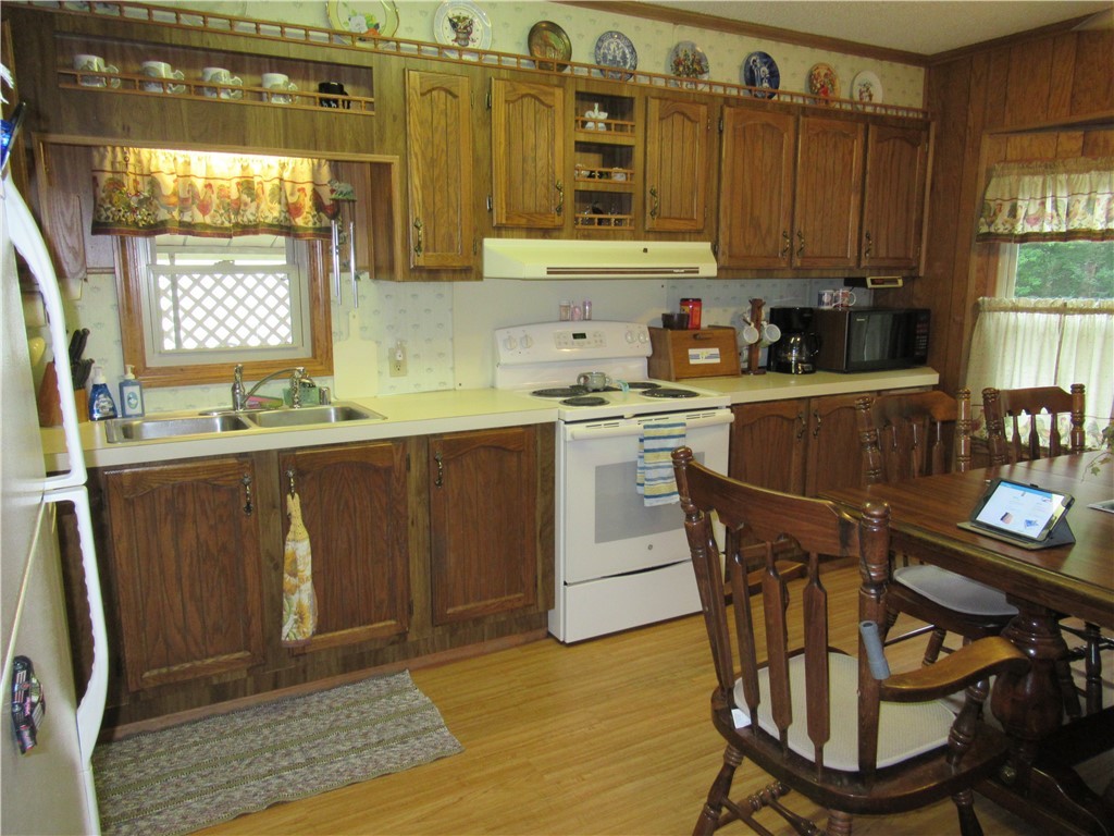 40 Lane F Coventry, RI 02816 - Photo 8 of 20 Gallery Image 8