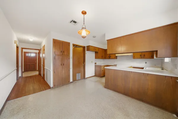 $425,000 | 1501 Early Lane, Houston, TX 77055