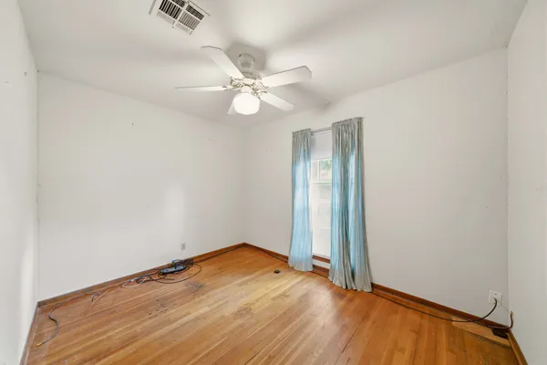 $425,000 | 1501 Early Lane, Houston, TX 77055