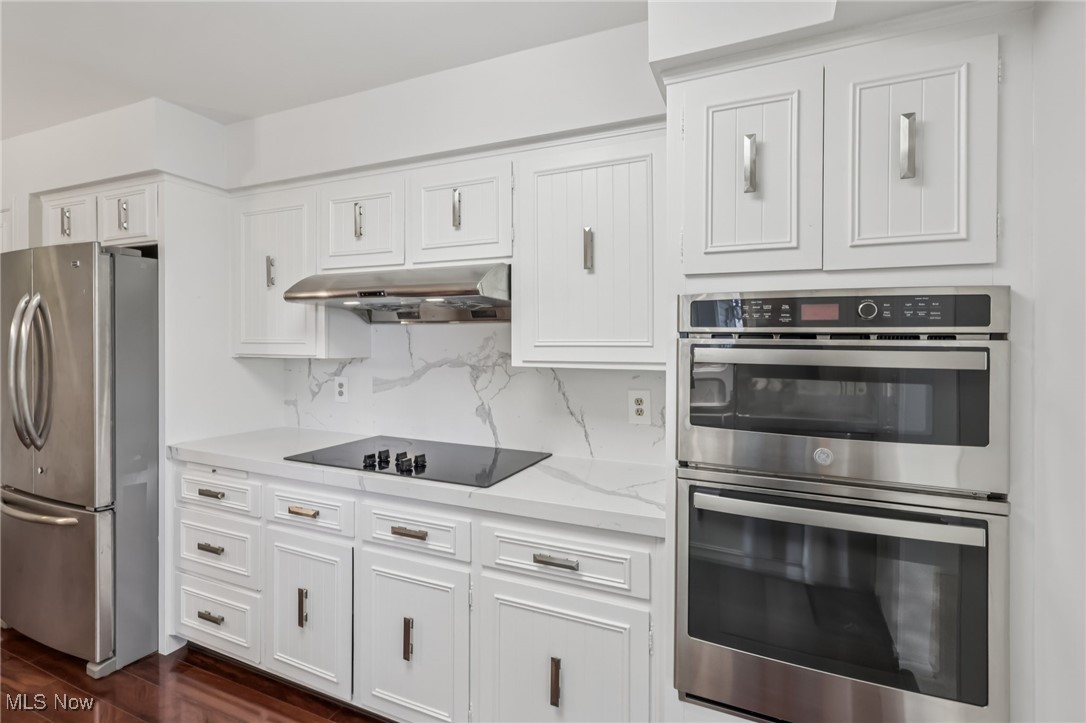 1922 Winchester Road Cleveland, OH 44124 - Photo 15 of 31 Gallery Image 15