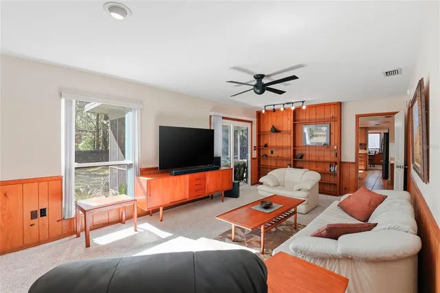 $575,000 | 3021 Northwest 10th Place, Gainesville, FL 32605