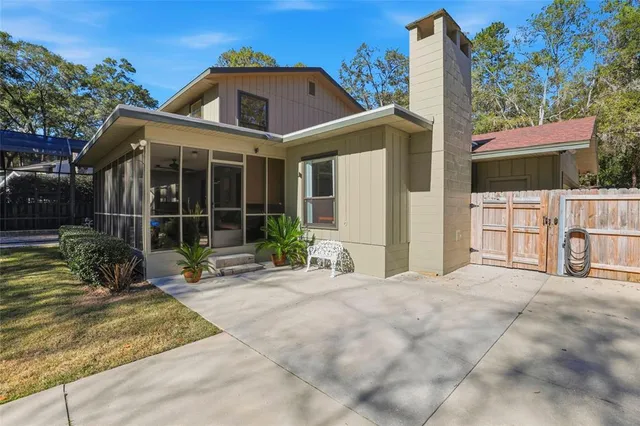 $575,000 | 3021 Northwest 10th Place, Gainesville, FL 32605
