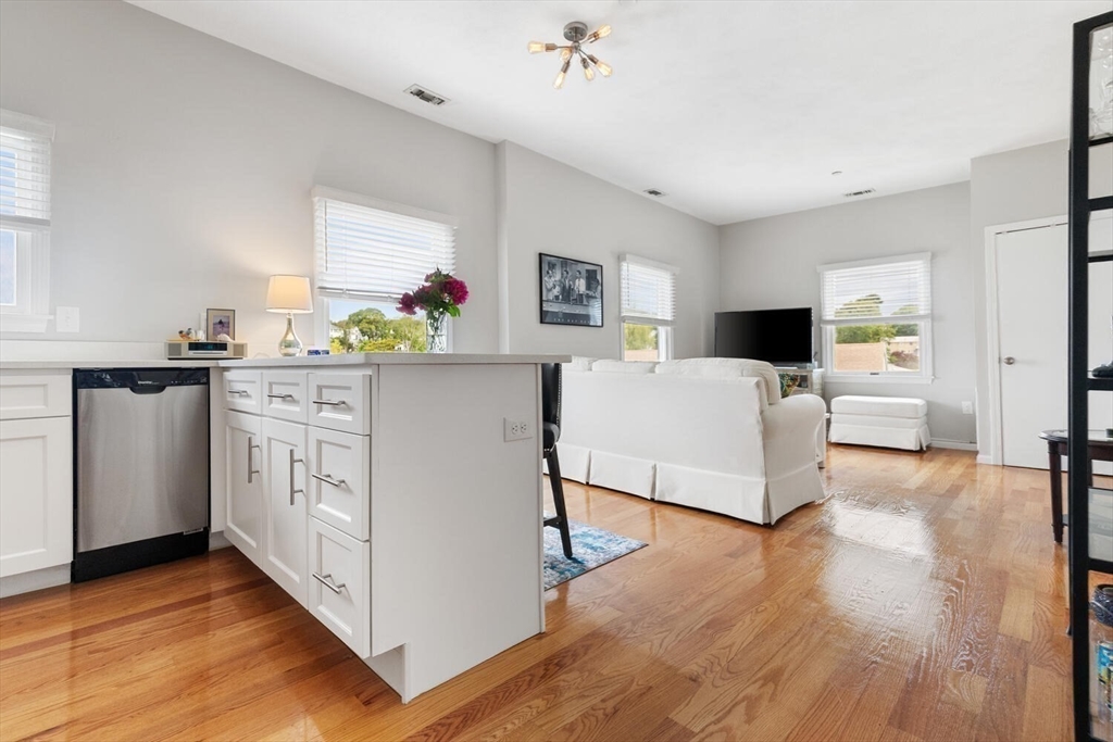 162 Willow Road, Unit 11 Nahant, MA 01908 - Photo 7 of 24