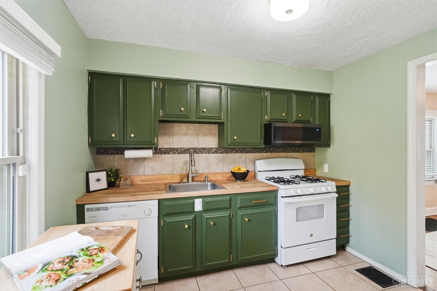3702 Brotherton Road Cincinnati, OH 45209 - Photo 16 of 49 Gallery Image 16