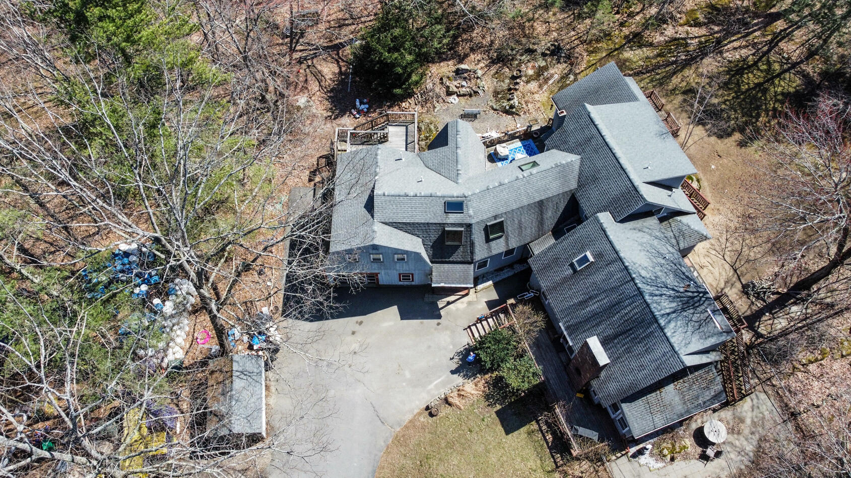 261 Clay Hill Road Cape Neddick, ME 03902 - Photo 33 of 40 dji_fly_20230413_140048_739_168140885882