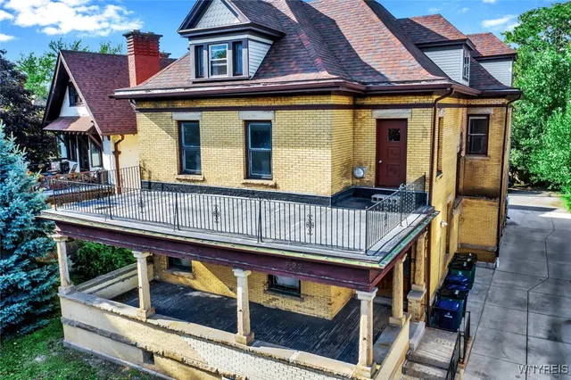 $2,100 | 522 West Ferry Street, Unit 1, Buffalo, NY 14222