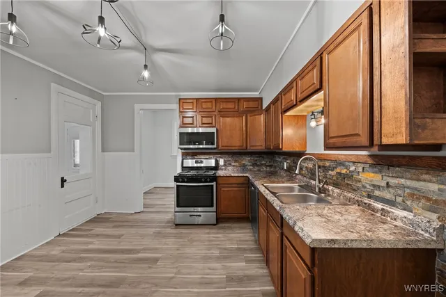 $2,100 | 522 West Ferry Street, Unit 1, Buffalo, NY 14222