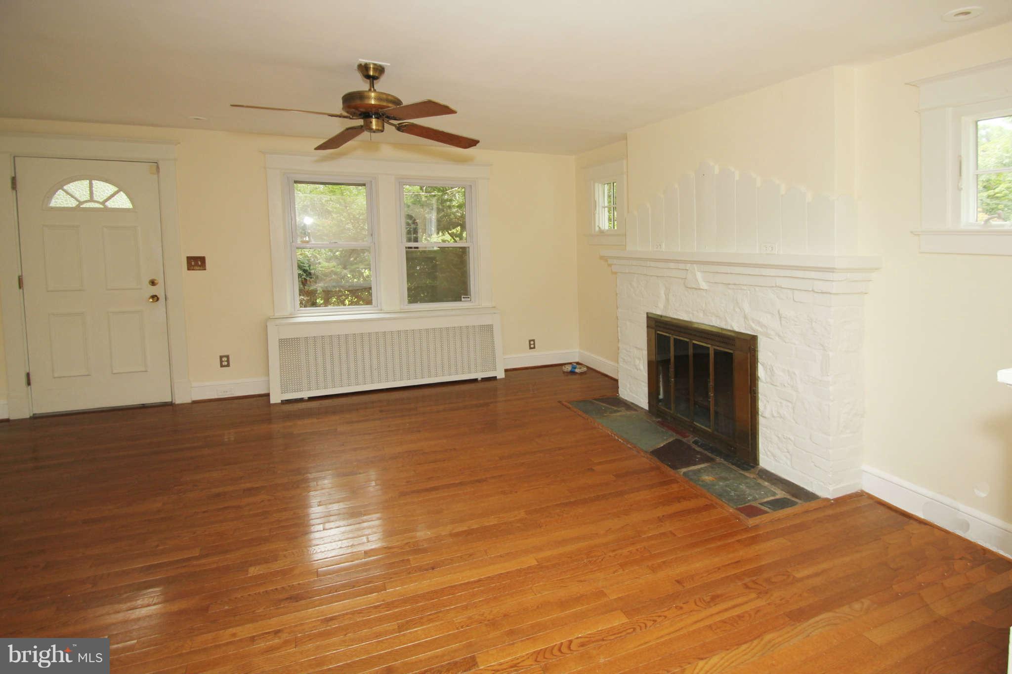 1812 Powder Mill Road Silver Spring, MD 20903 - Photo 6 of 23 Living Room