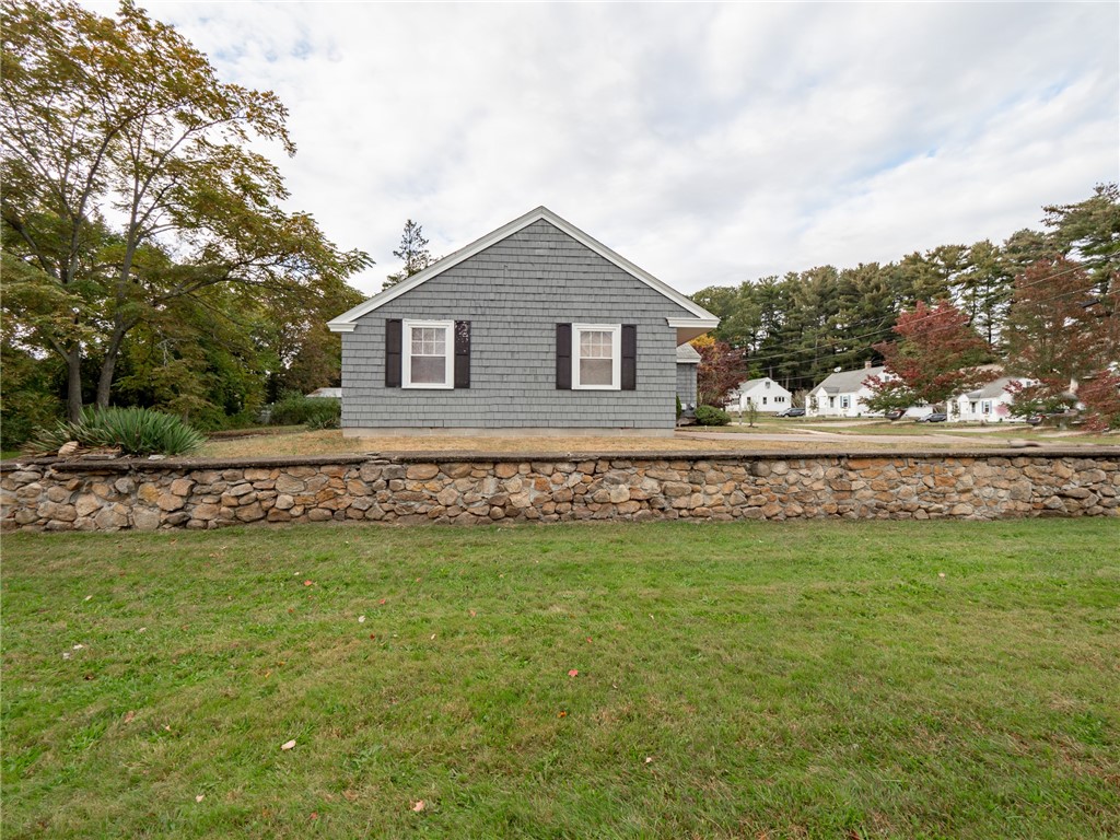 18 Lowell Street Coventry, RI 02816 - Photo 20 of 45