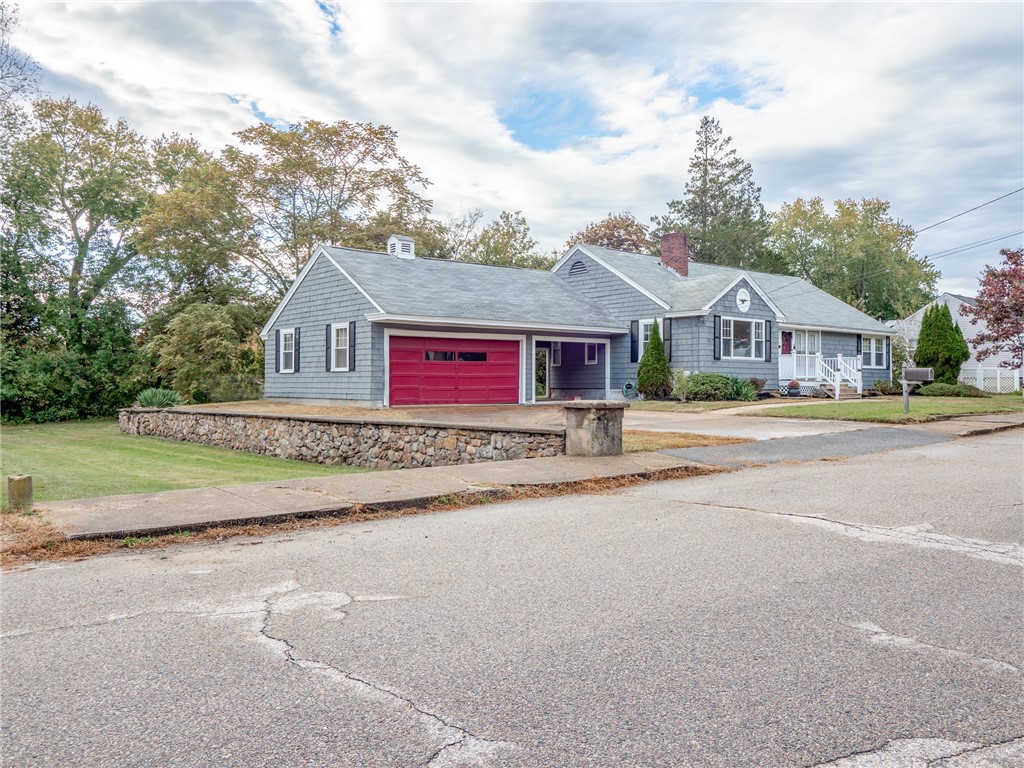 18 Lowell Street Coventry, RI 02816 - Photo 2 of 45