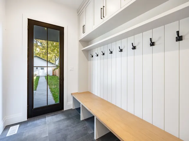 a view of walk in closet