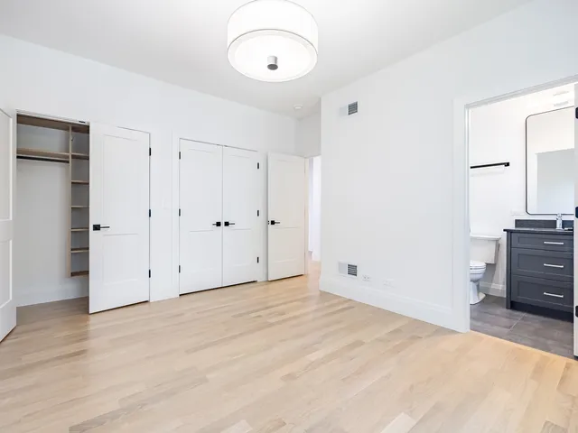 $2,849,000 | 410 Prairie Avenue, Wilmette, IL 60091