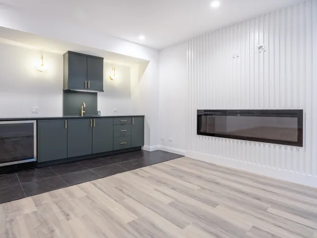 $2,849,000 | 410 Prairie Avenue, Wilmette, IL 60091